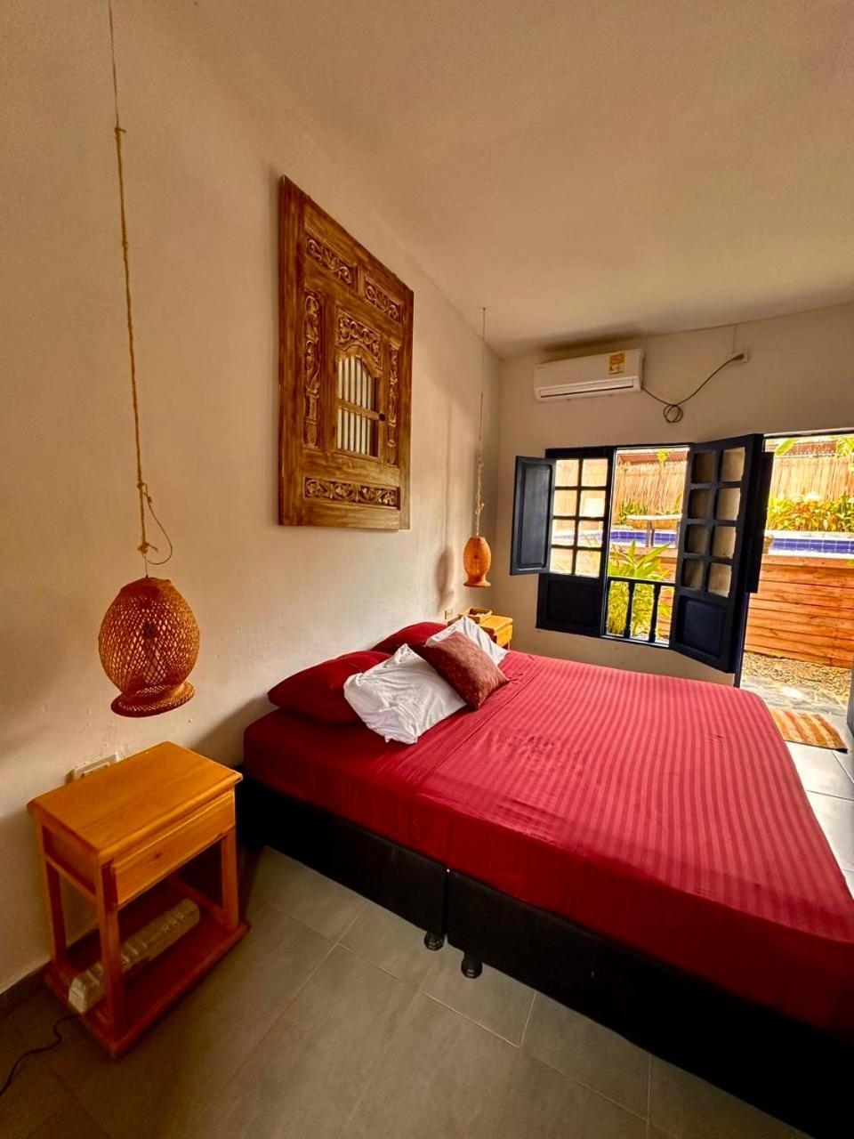 Hotel Renasci *